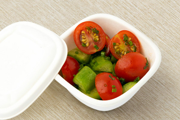 Tomato, chive and cucumber salad - Saudi Arabian olive oil
