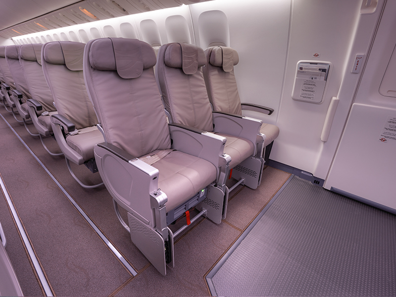 Infant seat in deals saudia airlines